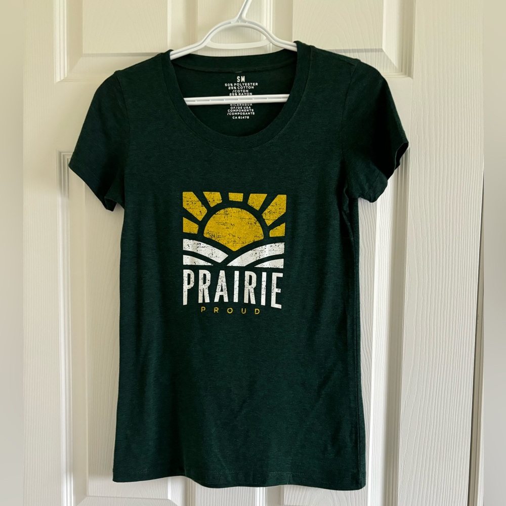 Prairie Proud T-shirt - womens
